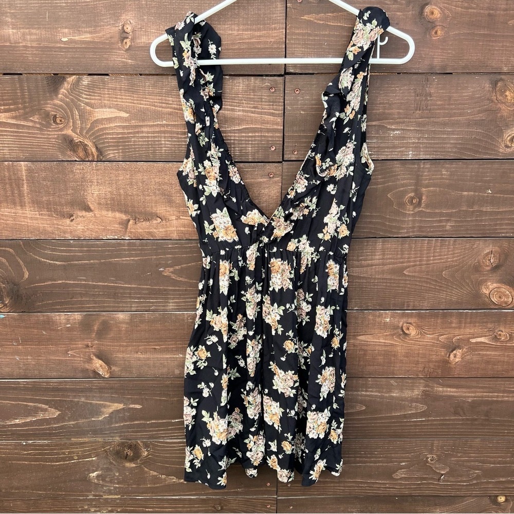 Floral Black and Cream Women's Top